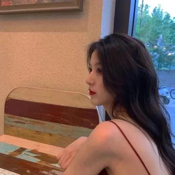 艾米丽在巴黎第三季